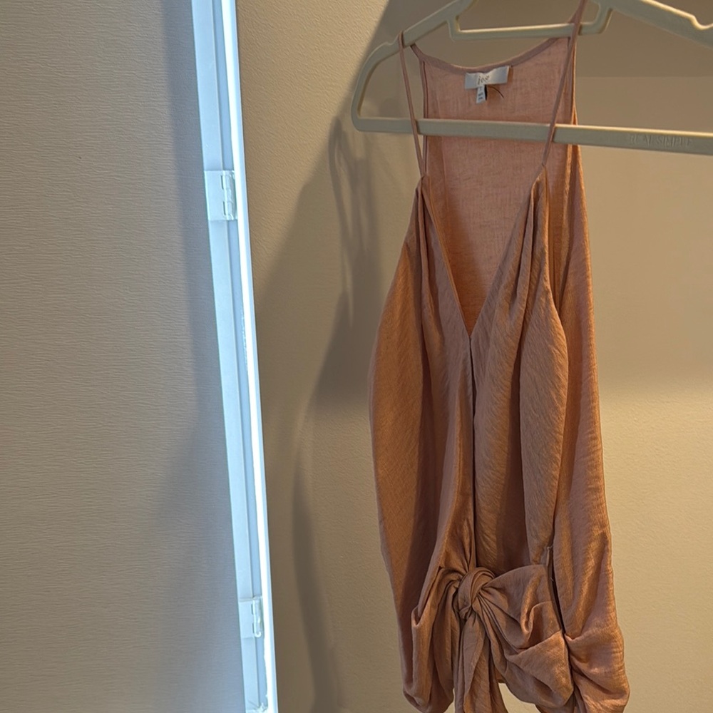 Joie small blush tank with bowtie at waist very figure flattering V-neck